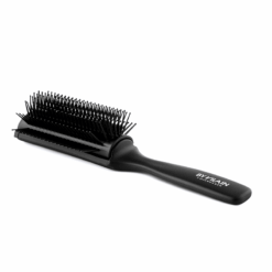 By Vilain 9 Row Brush