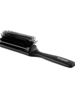 By Vilain 9 Row Brush